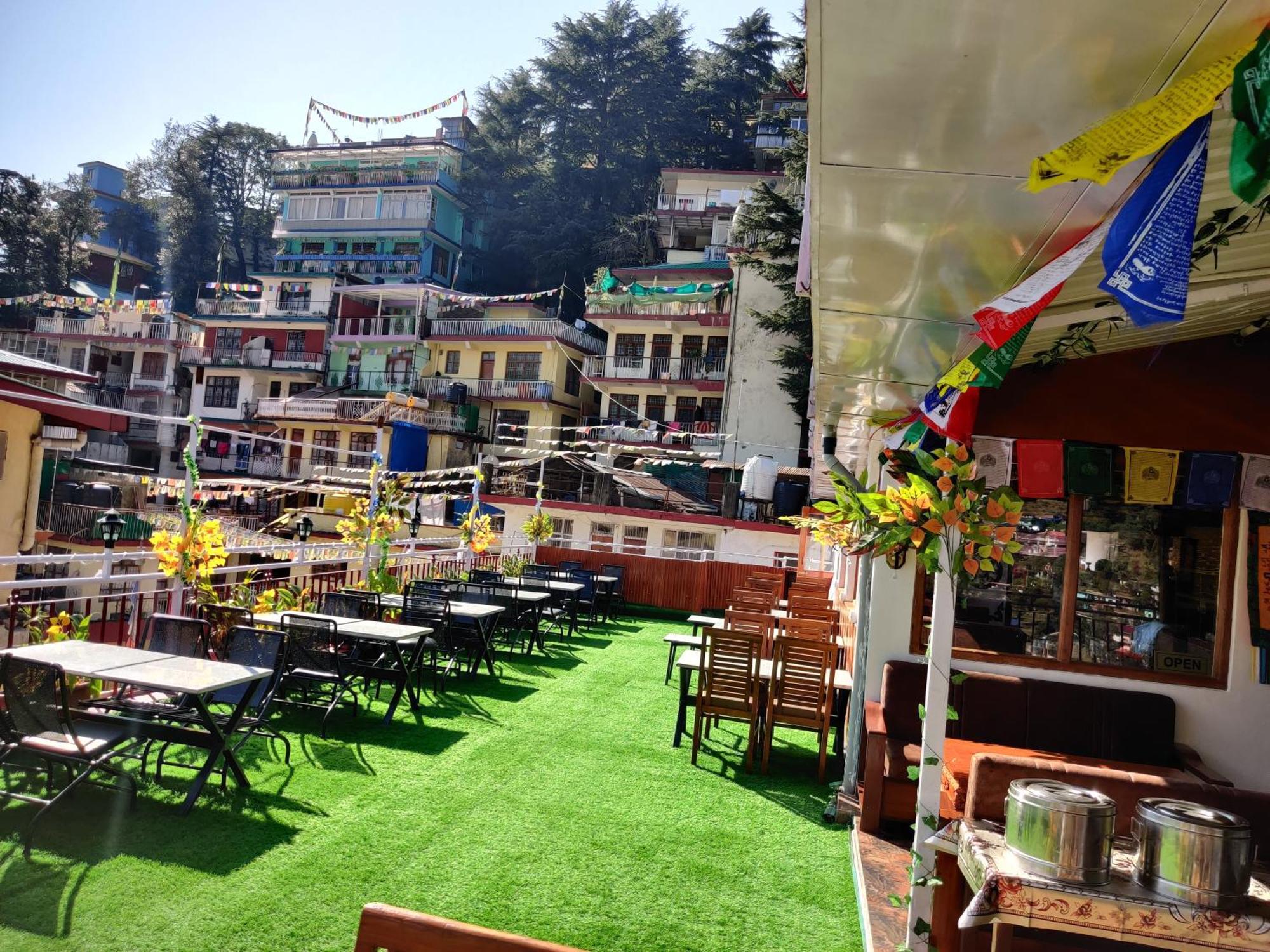 Hotel Akash - Luxury Hotel In Mcleodganj McLeod Ganj Exterior photo
